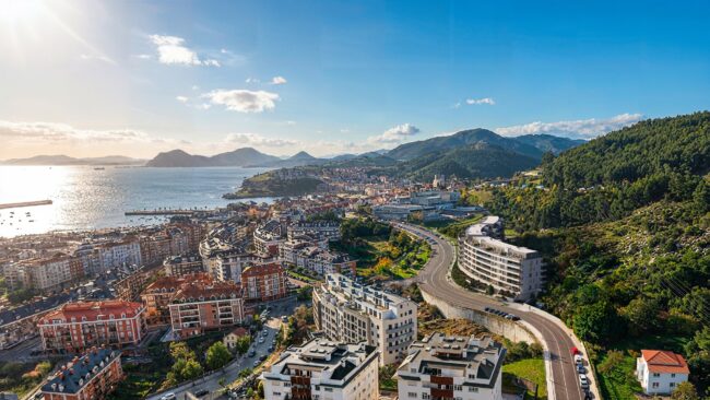 quinta-carolina-promocion-obra-nueva-castro-urdiales-cantabria-DRON_MAR_DIA_v2